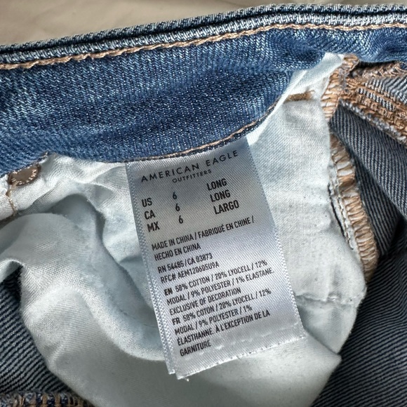 American eagle mom jeans - Picture 2 of 2